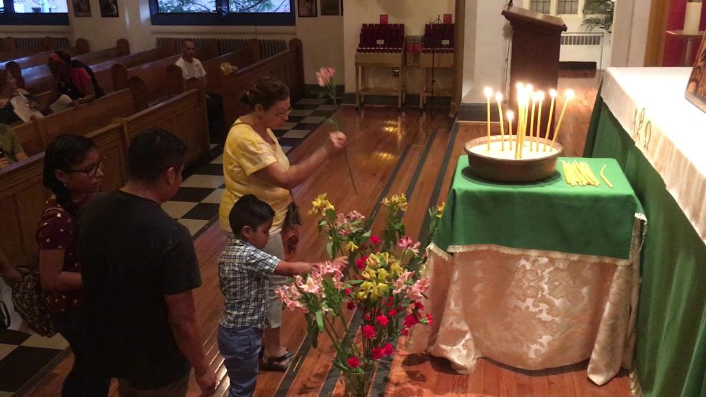 Nova York celebra una pregària per recordar a Lesandro i a molts joves com ell que han mort de manera violenta